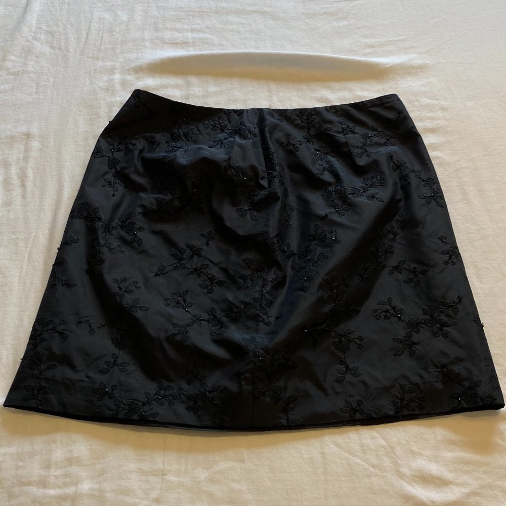 ANN TAYLOR Silk Black Floral Beaded Mini Skirt 12P